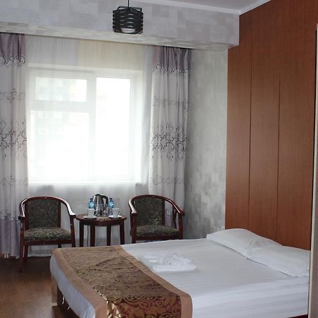 Toto Hotel Уланбатар Екстериор снимка