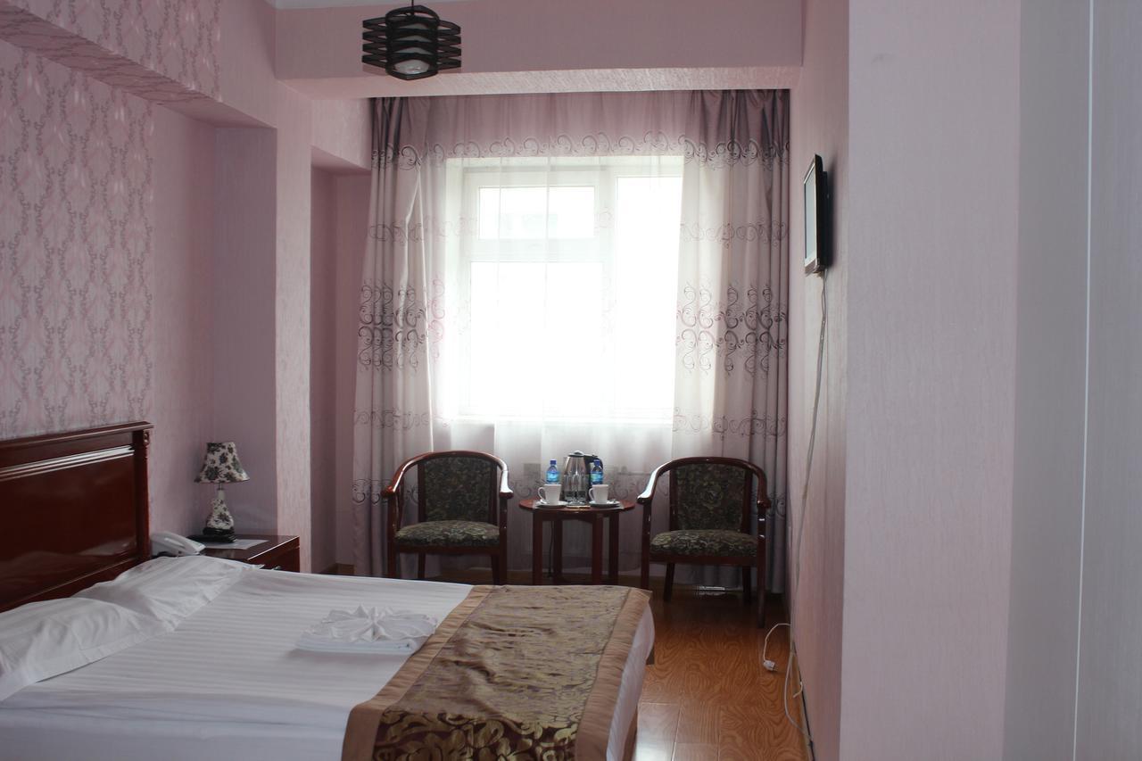 Toto Hotel Уланбатар Екстериор снимка